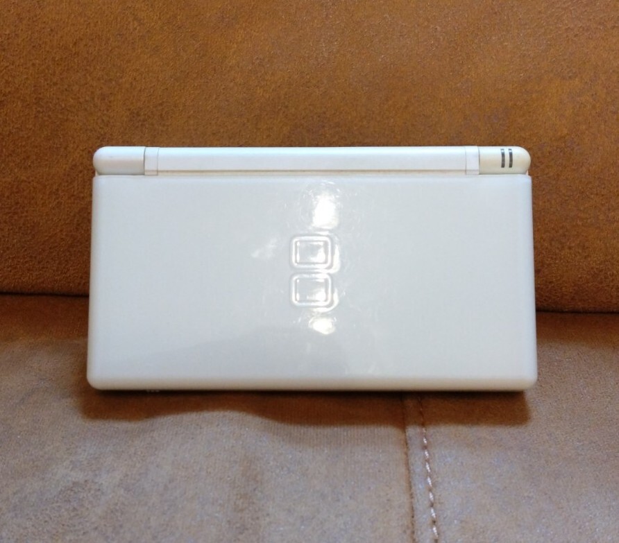Yahoo!オークション -「ジャンク」(DS Lite) (ニンテンドーDS