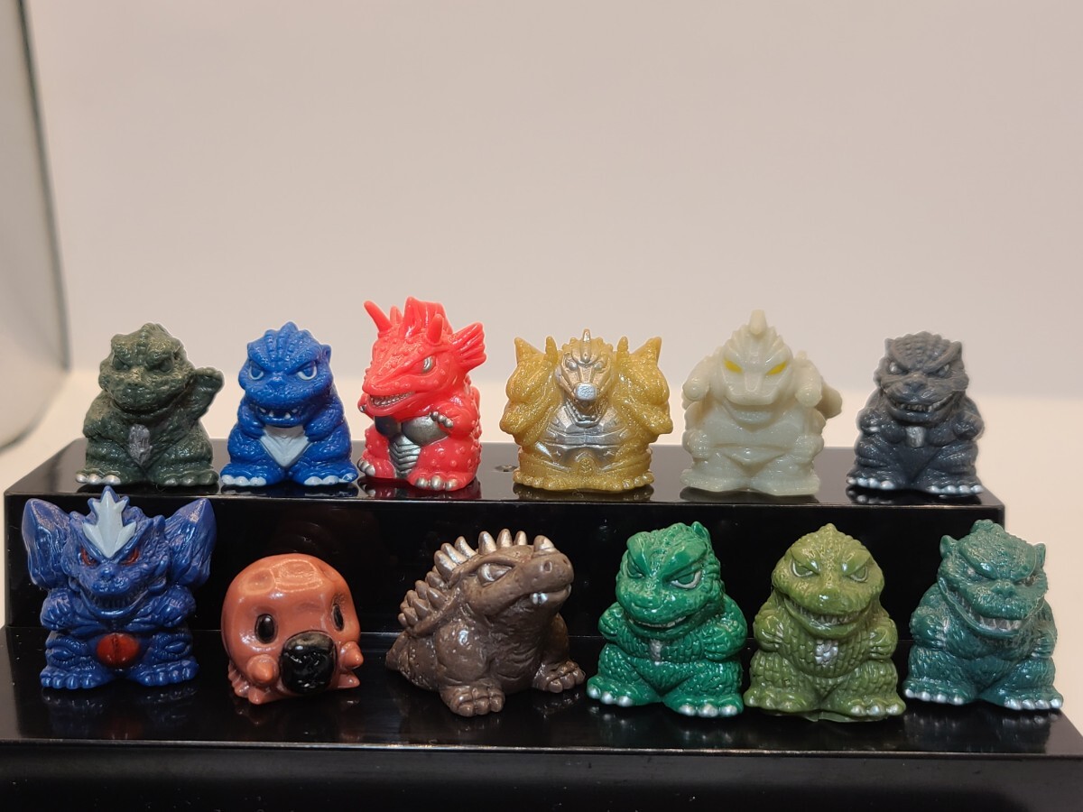 ミニ指人形］怪獣ゴジラフィギュアセット 19体 カラフル（ゴジラ）
