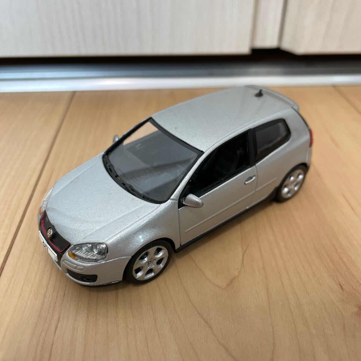 Amazon | 1/43 フォルクス ワーゲン ゴルフ 1 GTI/シルバー GOLF