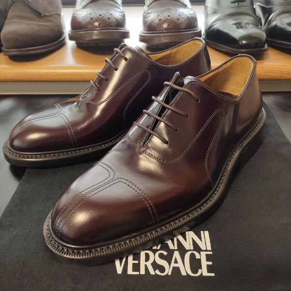 【GIANNI VERSACE】ジャンニ・ヴェルサーチ ホールカット 革靴 イタリア製 レザーソール 39 約24.5cm