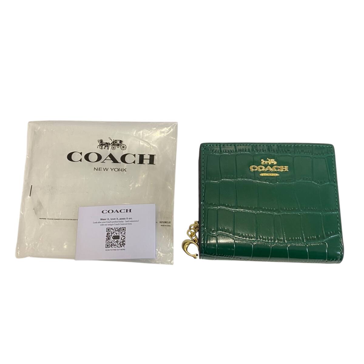 最新作 新品未使用 COACHコーチ 2つ折り財布｜Yahoo!フリマ（旧