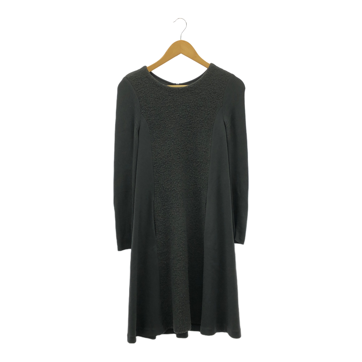 美品♡FOXEY グレー ブラック ワンピース40 楽天市場】フォクシー 40 ワンピースの通販