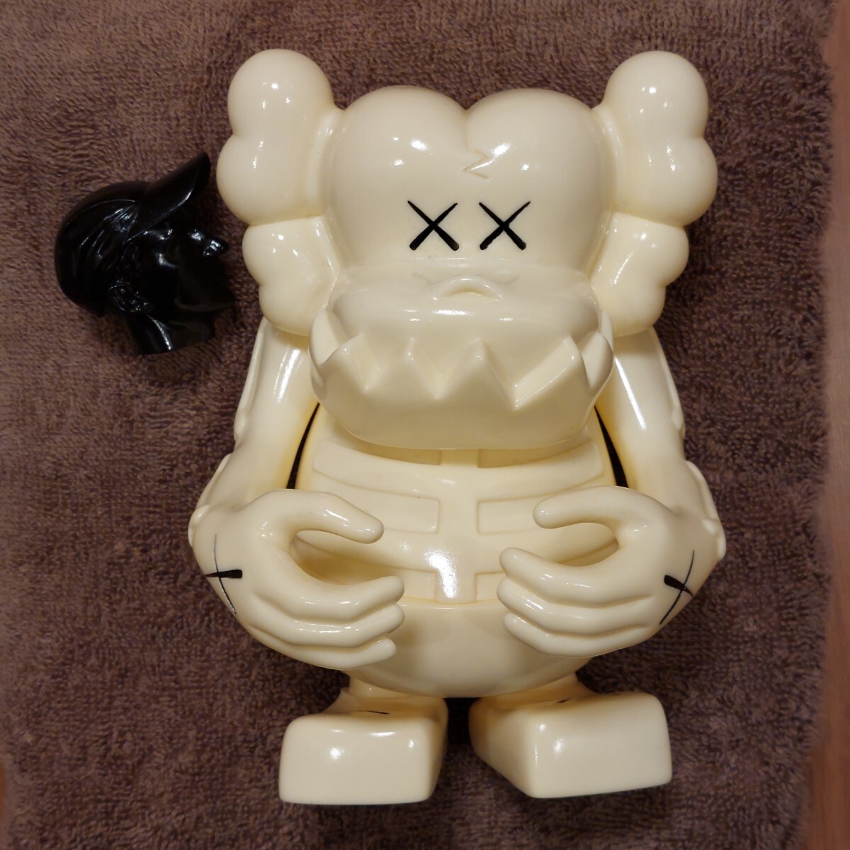 Yahoo!オークション -「kaws オリジナルフェイク」の落札相場 Yahoo!オークション -「kaws オリジナルフェイク」の落札相場