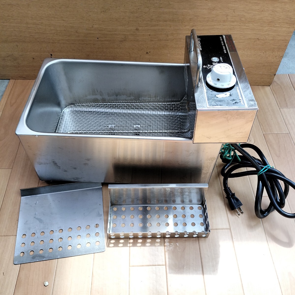 Yahoo!オークション -「ニチワ 電気フライヤー」の落札相場 Yahoo!オークション -「ニチワ 電気フライヤー」の落札相場