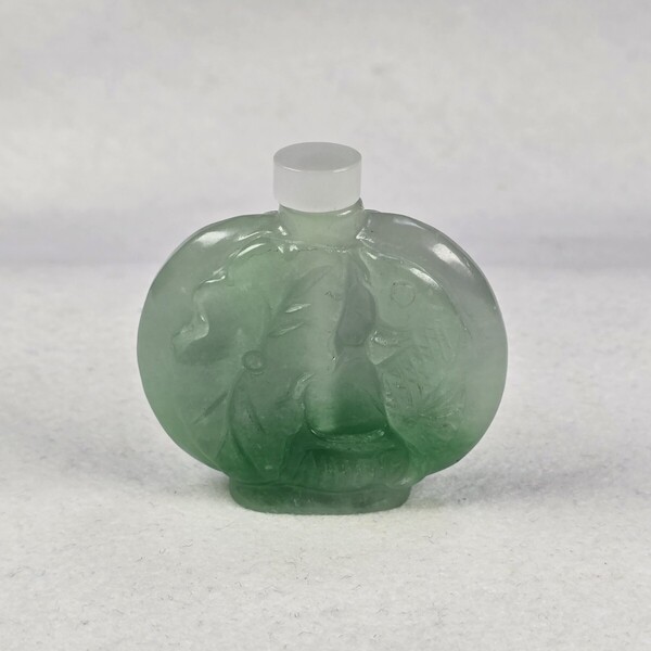 収集品 古玉 翡翠 両面 手彫 一品蓮魚紋 鼻煙壺 薬瓶 超美品