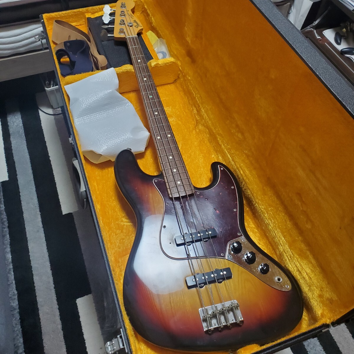 2025年最新】Yahoo!オークション -fender ベース ハードケースの 2025年最新】Yahoo!オークション -fender ベース ハードケースの