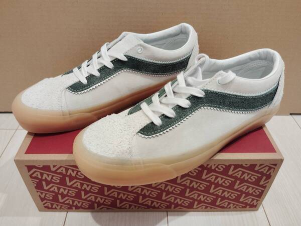 ●送料込み●新品未使用●VANS バンズ●BOLD NI UNDERLAY●ホワイト系●28.5㎝●