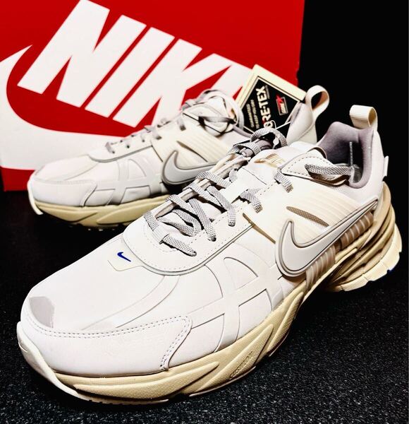 ☆送料込■新品26.5cm■ナイキ V2K ラン GORE-TEX ゴアテックス ライトアイアンオール/ライトボーン/カーキ【定価.19800円】