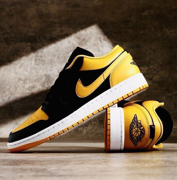 ☆送料込■新品27.0cm■ナイキ エア ジョーダン1LOW ブラック/ホワイト/イエローオークル AIR JORDAN 1 【定価.16500円】