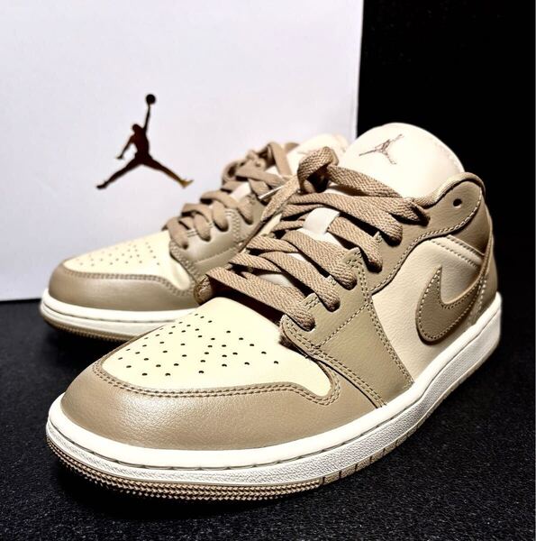 ☆送料込■新品26.5cm■ナイキ エア ジョーダン1LOW ラタン/セイル/デザートカモ AIR JORDAN 1 WMNS【定価.16500円】