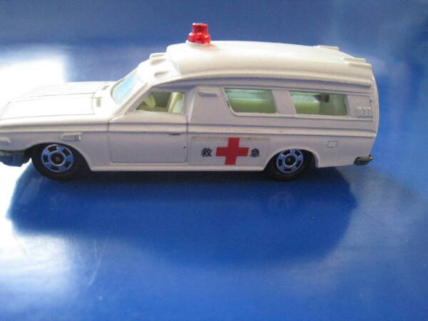 ■即決価格 送料込み金額 トミカ TOYOTA AMBULANCEトヨタ救急車 黒箱 No.40 1975 S=1/70 日本製 絶版 TOMY トミー ミニカー ◆中古◆