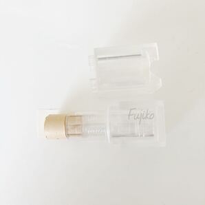 Fujiko(フジコ) / ミニ ベール グロウ 01 サンドベージュ・微細パールのハイライト・定価1210円