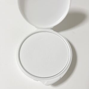ピジョン / 薬用固形パウダー 45g フェイスパウダー 飛び散りにくい固形で上半身の使用に向いているパウダー