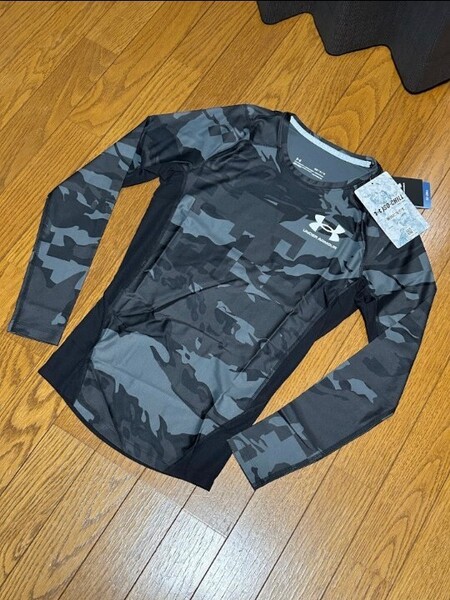 【未使用】Mサイズ アンダーアーマー UNDER ARMOUR アイソチル ISO−CHILL 長袖 コンプレッションインナーシャツ ブラック MD ヒートギア