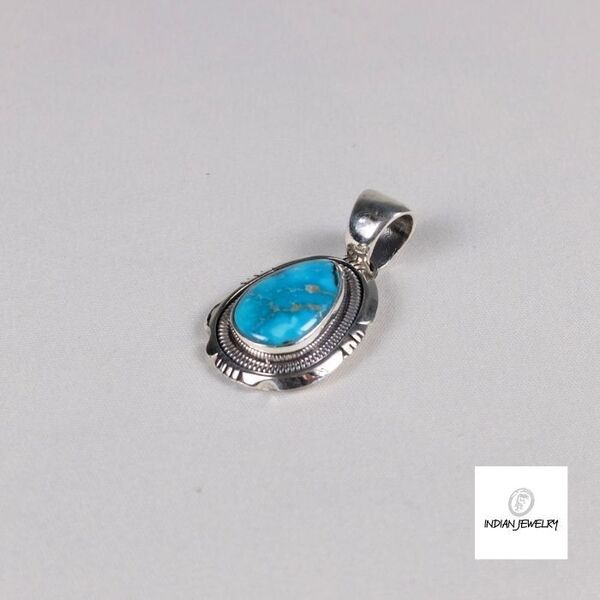 インディアンジュエリー キングマンターコイズ シルバーペンダントトップ ナバホ族 Wydell Billie 作 STERLING シルバー アクセサリー