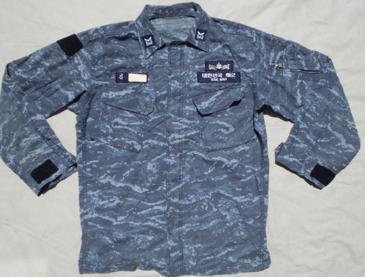 【値段交渉大歓迎】韓国軍　海軍　迷彩服　上下　官給品　実物　2021年製 値段交渉大歓迎】韓国軍 海軍 迷彩服 上下 官給品 実物 2021年製