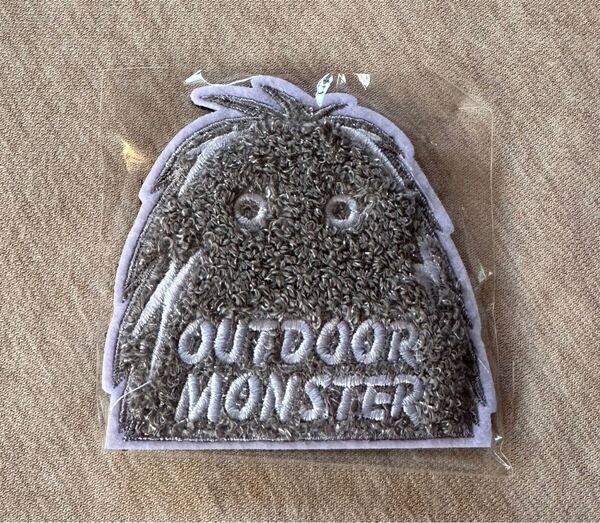 新品未開封 OUTDOOR MONSTER はぐれメタル モフモフワッペン シルバー グレー アウトドアモンスター キャンプ ベルクロ ワッペン