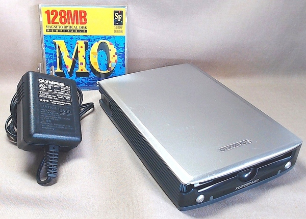 オリンパス MOドライブ 640MB SCSI接続 TURBO MO MO646S1 難有り ≪送料無料≫ OLYMPUS 3.5型 光磁気ディスクドライブ MOS3380 ターボ