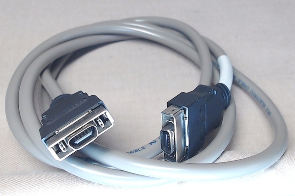 用途不明 PC用?ケーブル molex 10ピンコネクタ ≪送料無料≫ 特殊 周辺機器 デバイス 機器