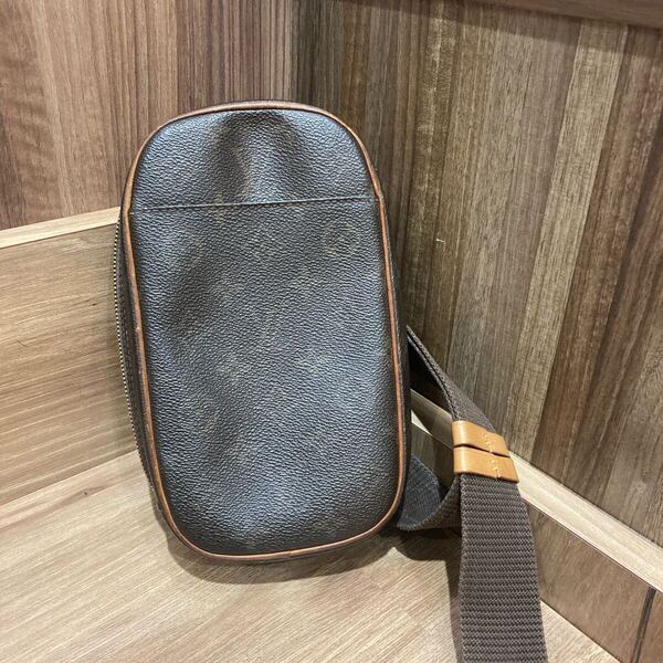 LOUIS VUITTON ルイヴィトン モノグラム ポシェットガンジュ ショルダーバッグ ボディバッグ ウエストバッグ 人気 ポーチ メンズ 斜め掛け