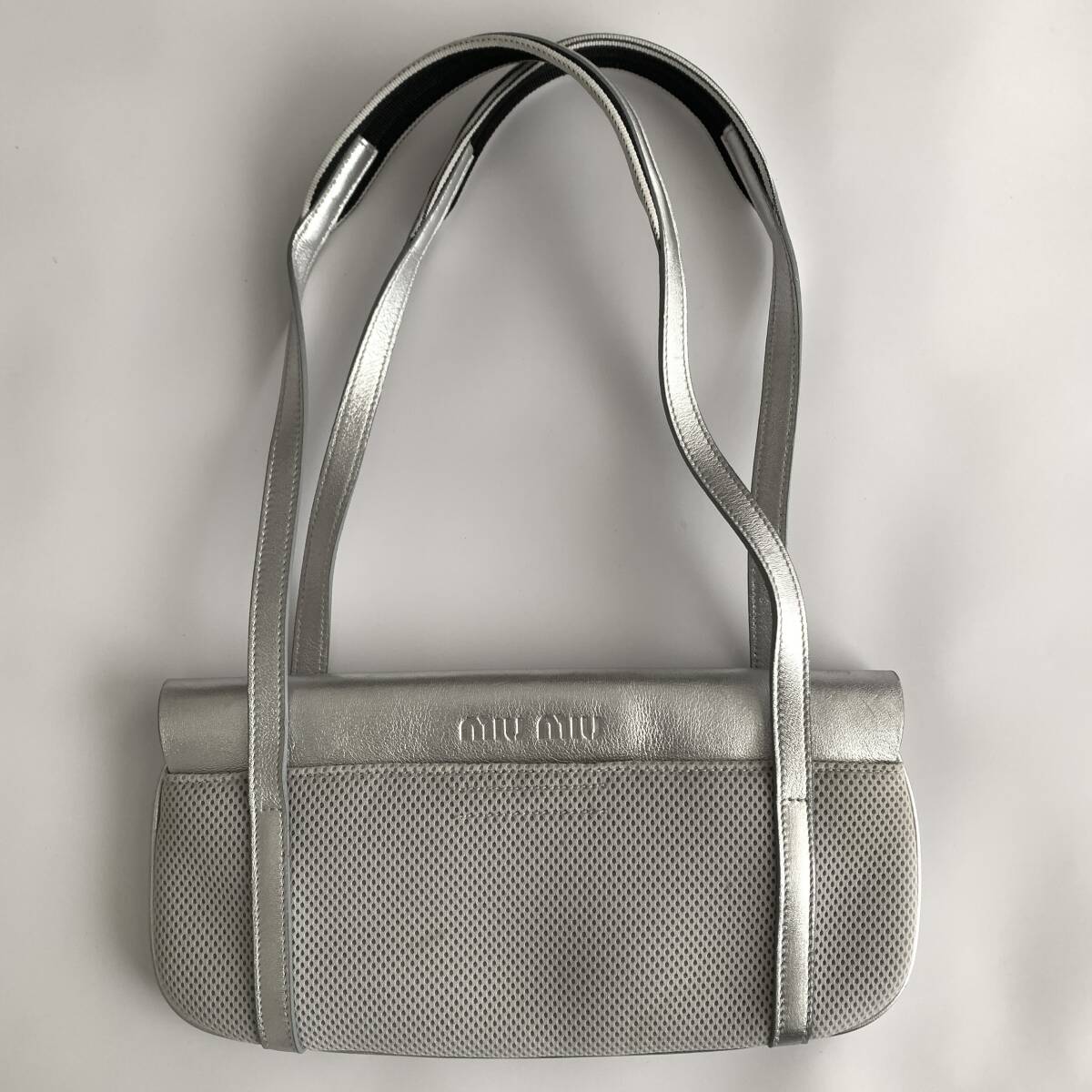 Yahoo!オークション -「archive bag」(ミュウミュウ) (み)の落札 Yahoo!オークション -「archive bag」(ミュウミュウ) (み)の落札
