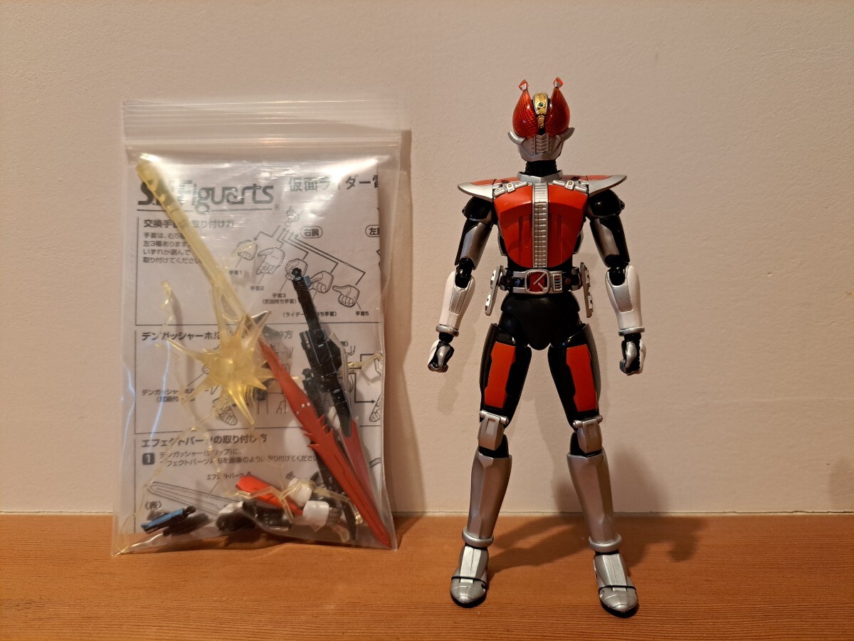 Yahoo!オークション -「s.h.figuarts 仮面ライダー鎧武」の落札 Yahoo!オークション -「s.h.figuarts 仮面ライダー鎧武」の落札
