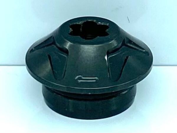 DRT バリアル センターナット シマノ 右 ガンメタ ②