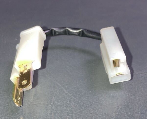 PCX125 JF28 LEDウインカーリレー変換ハーネスとKITACO キタコ 755-2409900 LED専用フラッシャーリレーのセット ハザード等