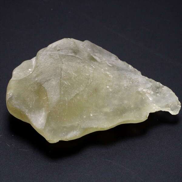 リビアングラス 17.1g リビアンガラス インパクタイト 原石 標本 Libyan Glass M2531