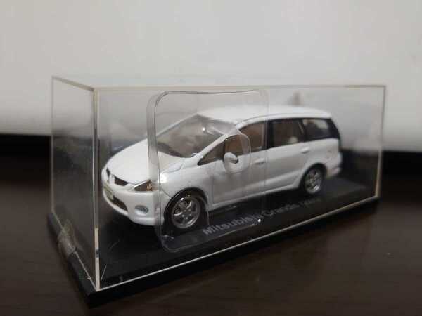 アシェット 国産名車コレクション1/43 三菱 グランディス 2003