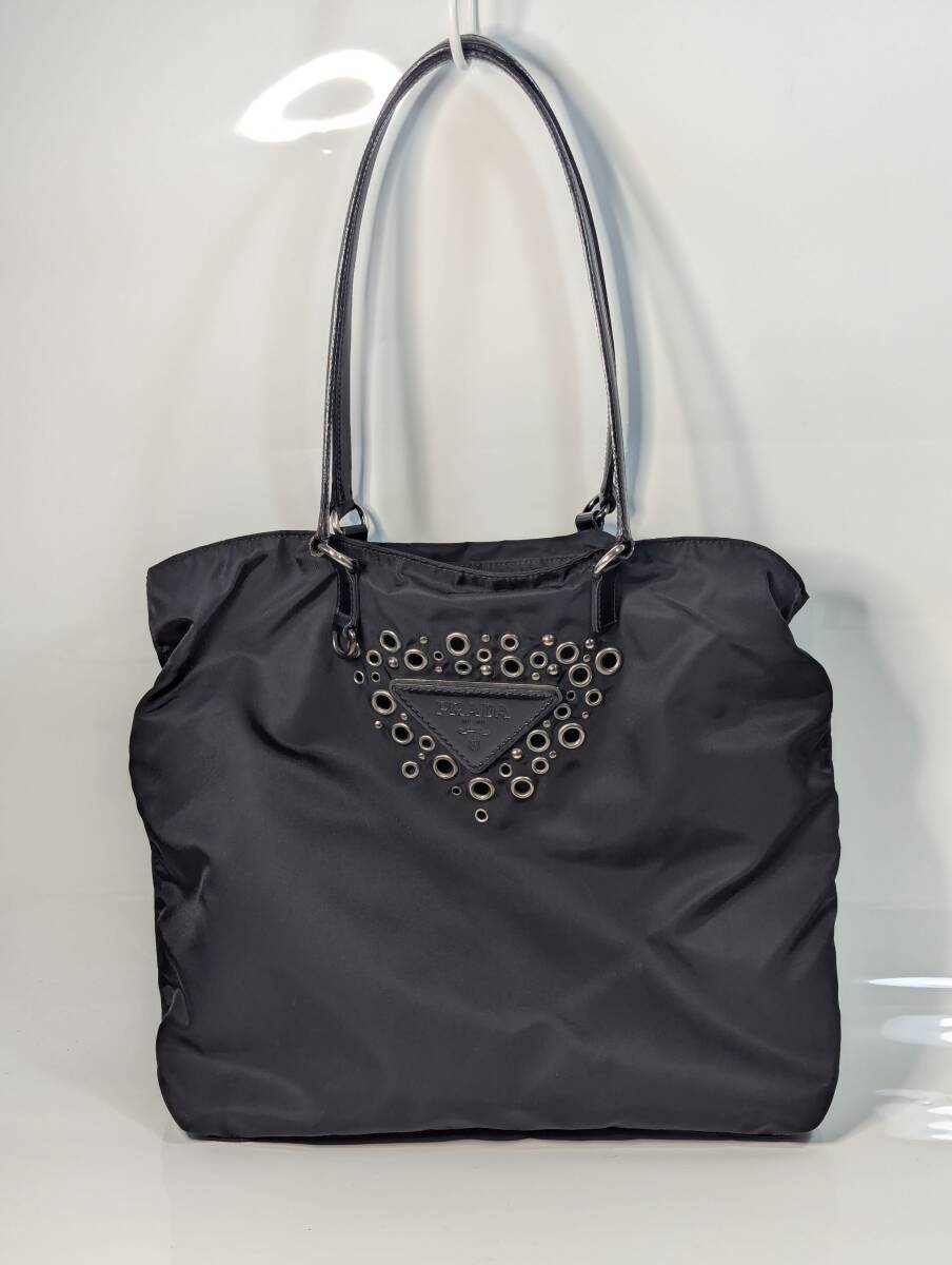 【PRADA】 1BB459 スタッズ飾り トートバッグ Yahoo!オークション -「prada スタッズ バッグ」の落札相場