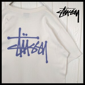 【STUSSY】ショーンフォントロゴ Tシャツ クリーム×パープル