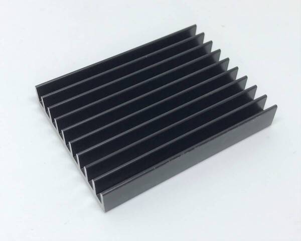 放熱板 ヒートシンク 放熱器 サイズ 約 37.2×50×8mm 8mmで薄いタイプ LED IC CPU トランジスタの放熱 パワーLEDに最適