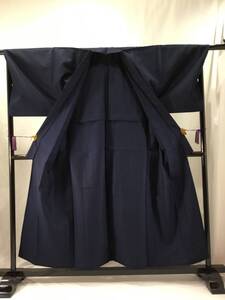 ウール着物/男物/美品/紺/仕立上がり/適応身長173~177㎝【ゆずりは】10585