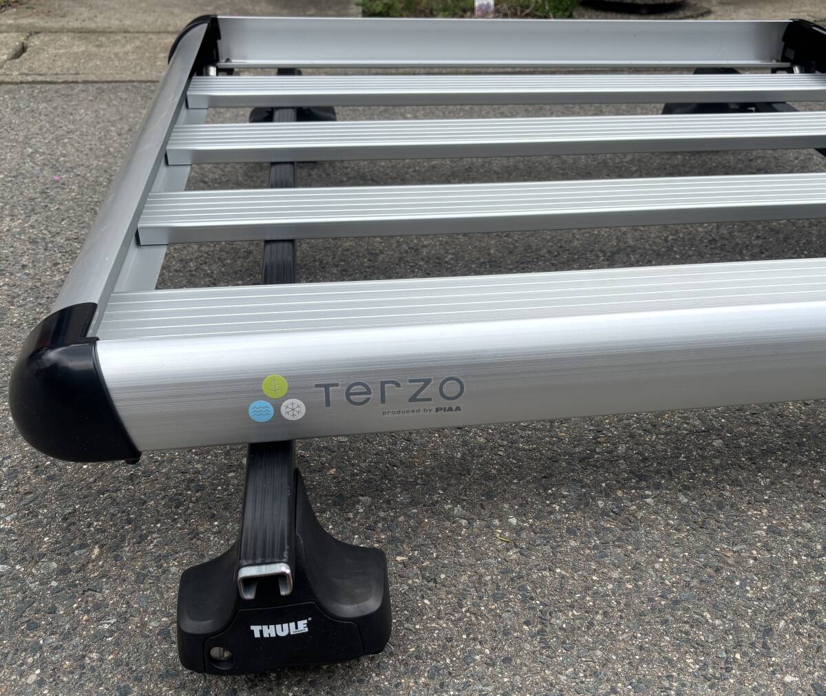 THULE スーリー ベースキャリア 車のパーツの中古が安い！激安で