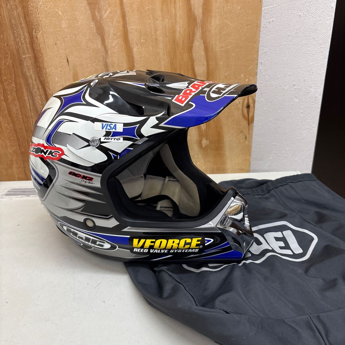 Yahoo!オークション -「shoei ワイバーン2」(ヘルメット