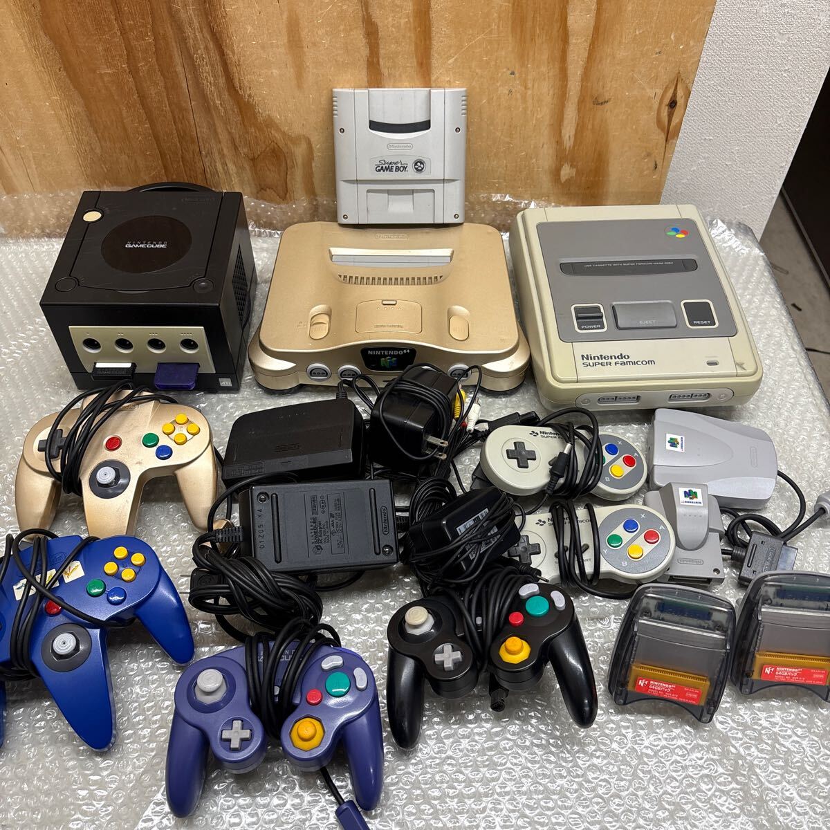 Yahoo!オークション -「nintendo 64 ゴールド」の落札相場・落札価格 Yahoo!オークション -「nintendo 64 ゴールド」の落札相場・落札価格