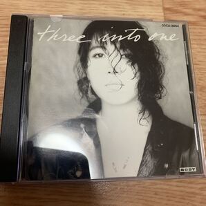送料無料!美品! 山下久美子 three into one 帯無し