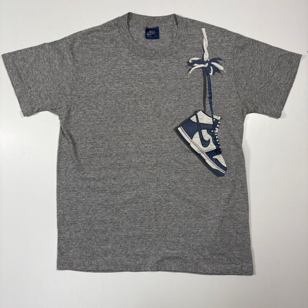 Yahoo!オークション -「nike tシャツ 紺タグ」の落札相場・落札価格 Yahoo!オークション -「nike tシャツ 紺タグ」の落札相場・落札価格