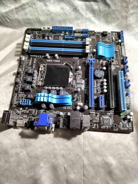 ★ ASUS P8Z77-M LGA1155 Z77 MATX●マザーボード