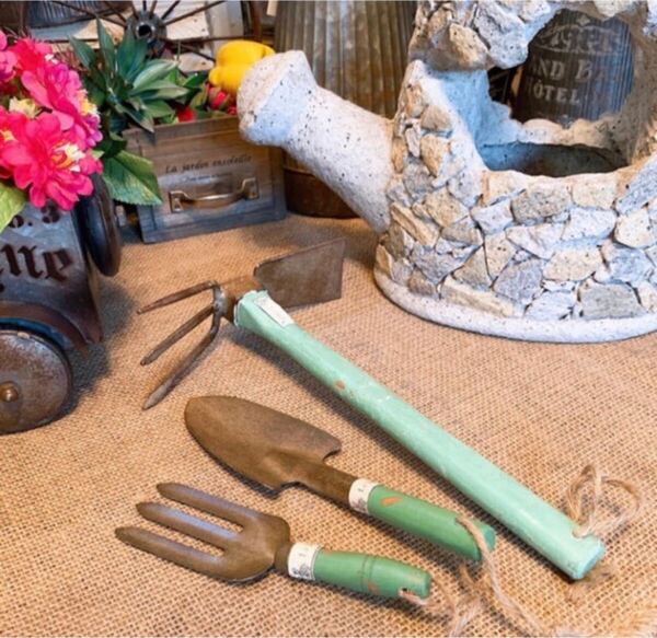 ガーデン雑貨スコップ3点セットガーデンオーナメント①#店舗什器#junk garden#スコップ#アンティークstyle