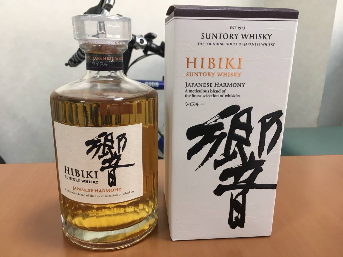 y【 未開栓 1円スタート 】響21年 700ml 箱付き サントリー