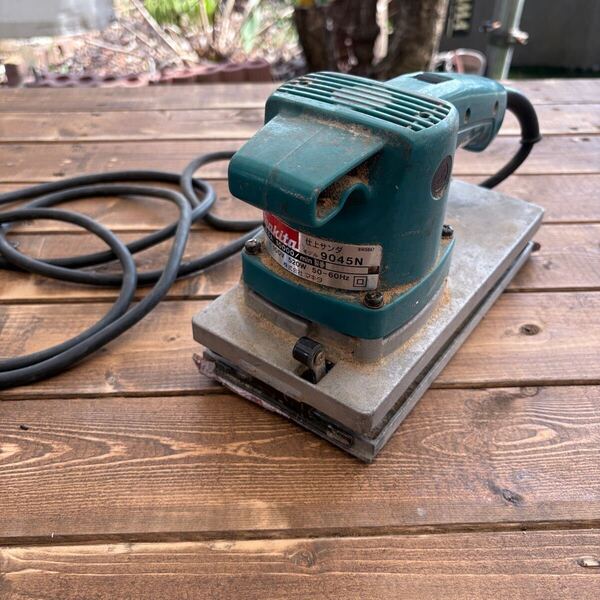【送料無料】マキタ 仕上サンダ 9045N 電動工具 中古 makita 動作OK