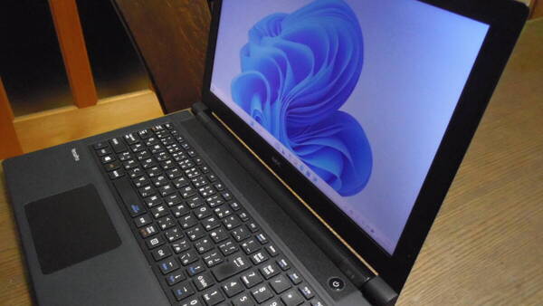 送料無料 カメラ+16 Windows11Pro NEC VersaPro VRT25F-4 第7世代 i5-7200U 16GB DVDRW HDD500MB 無線LANテンキー付 動作中古品