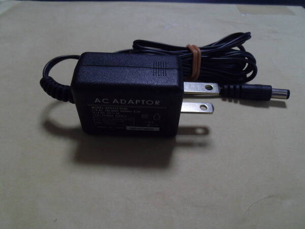 ACアダプター DC5V 2A出力 10W 入力AC100V~240V APS312-0520 中古品 匿名配送無料