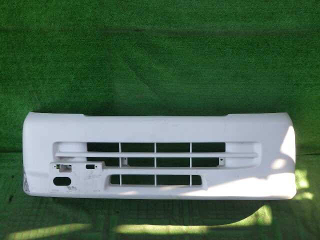 ハイゼット S200P 中期 純正フロントバンパー 白素地52119-B5031 ハイゼット S200P 中期 純正フロントバンパー 白素地52119-B5031