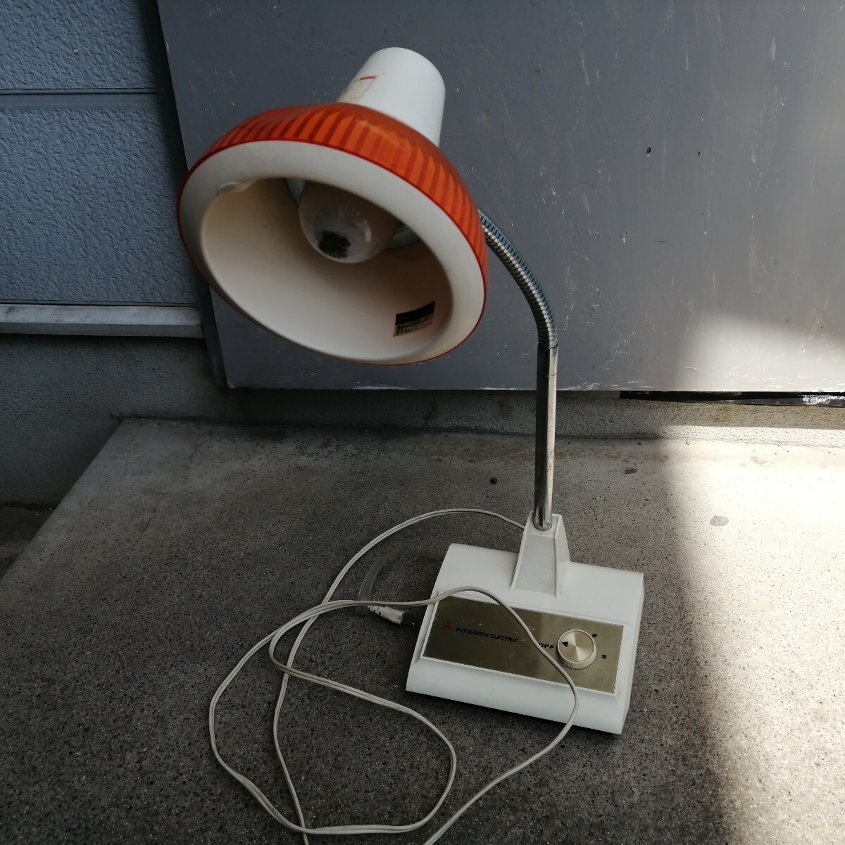 Yahoo!オークション -「昭和レトロ電気スタンド」の落札相場 Yahoo!オークション -「昭和レトロ電気スタンド」の落札相場