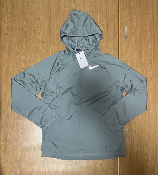 新品未使用 Nike グレー ウィンドブレーカー フード付き ジャケット ナイロン
