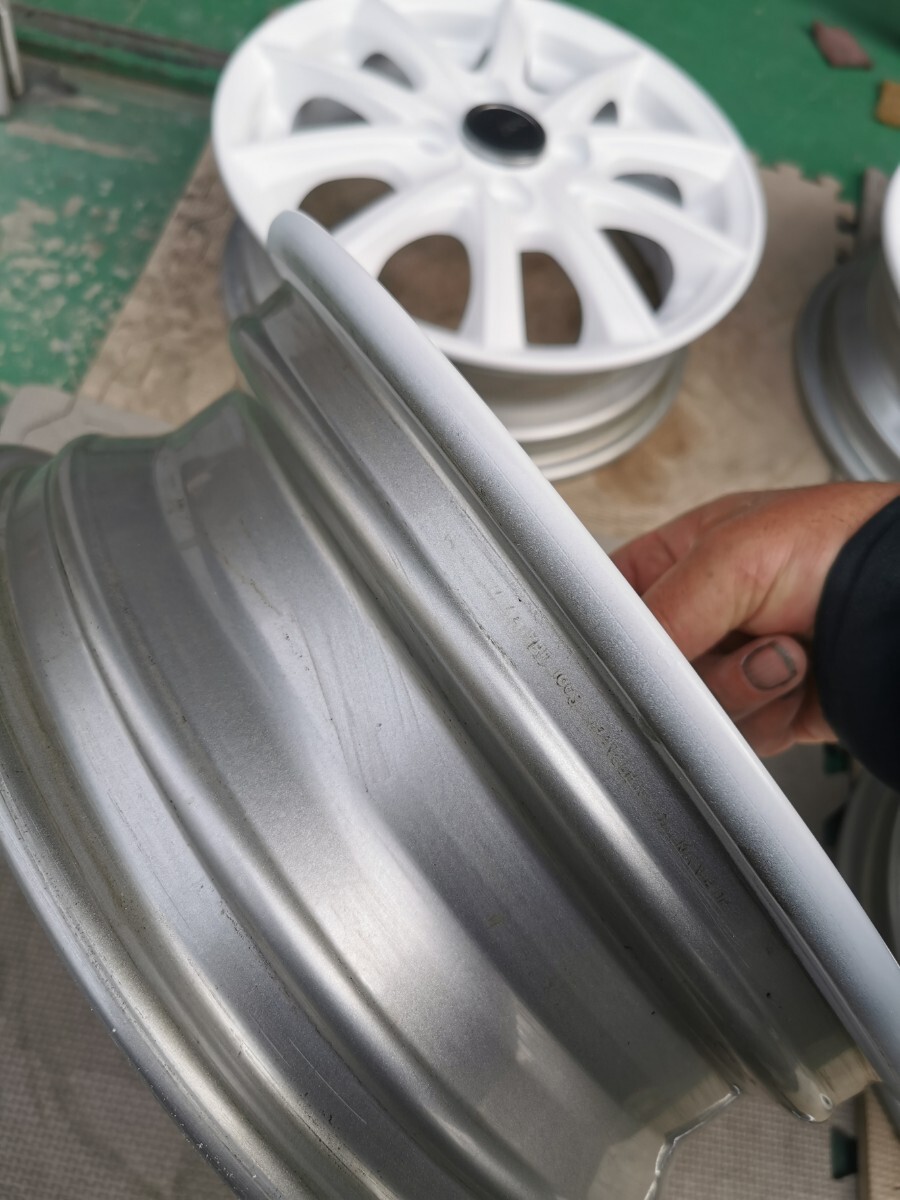 14×4.5j+45 アルミホイール　再塗装品４本