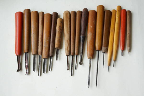2406_10【送料無料】彫刻刀 色々 18本セット japanese carpenter chisel nomi